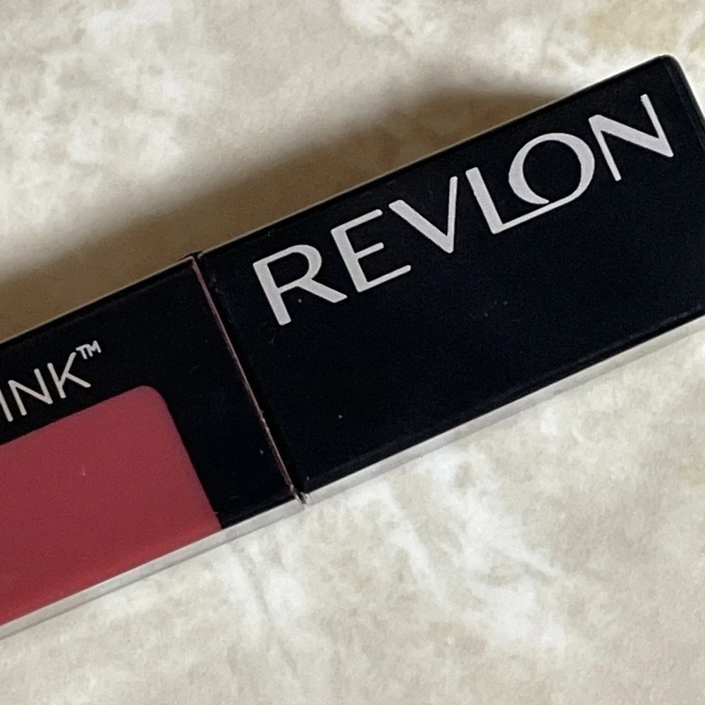Revlon Colorstay‎ Satin Ink 005 Silky Sienna